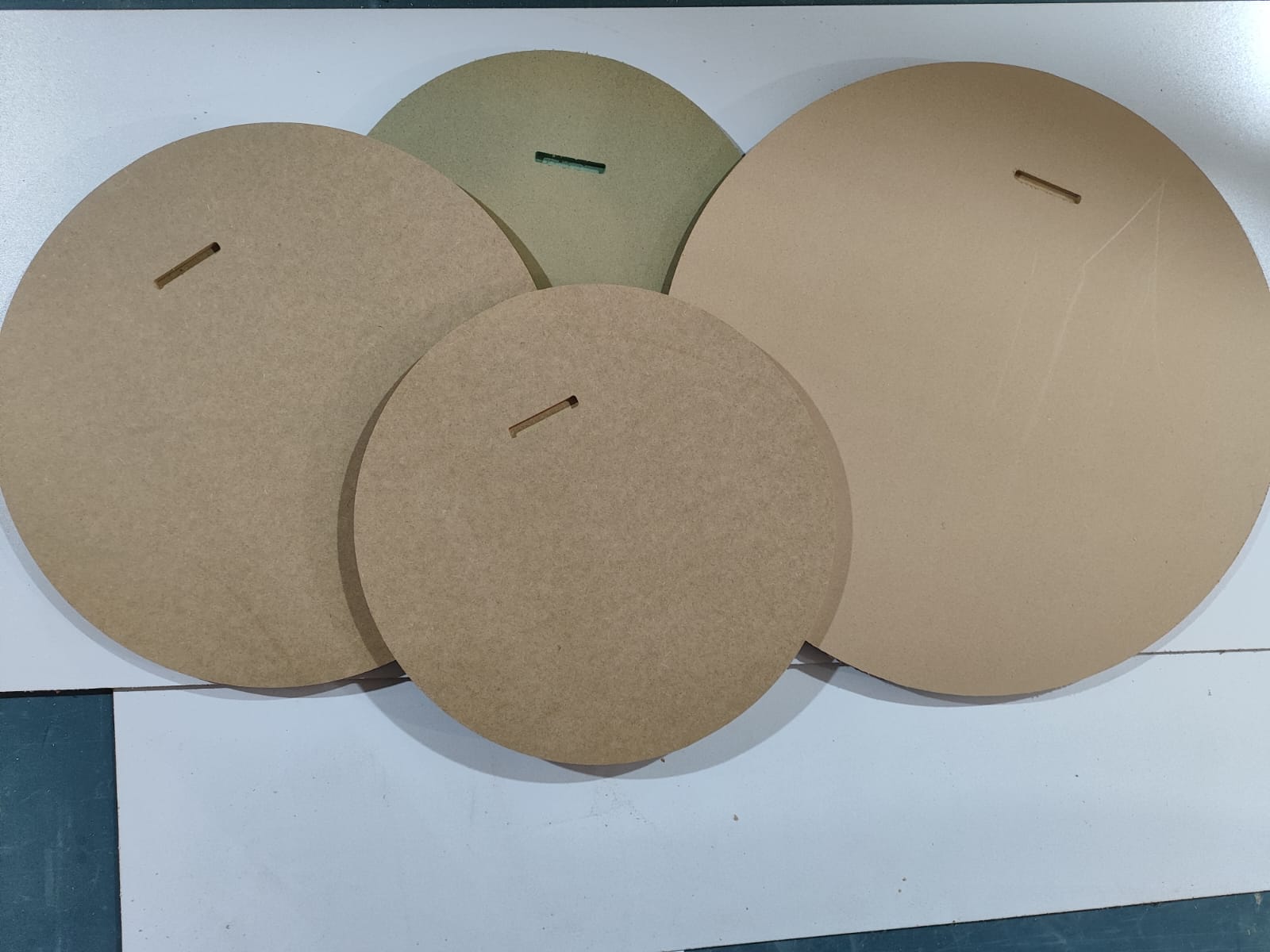 עיגולי MDF למנדלה לצביעה – בסיס איכותי ליצירה מרגיעה – תמונה 6